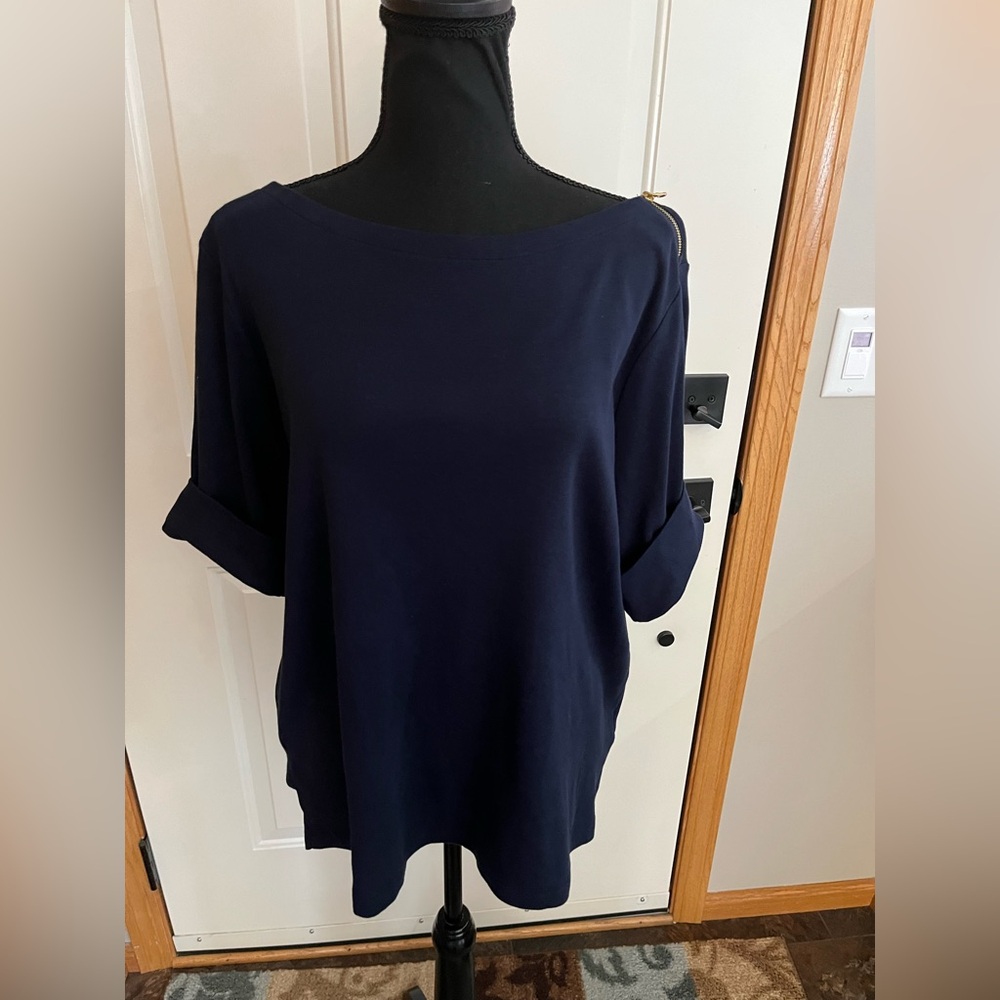 Women’s Lauren Ralph Lauren blue pull over cotton boat neck shirt. Size 1X
